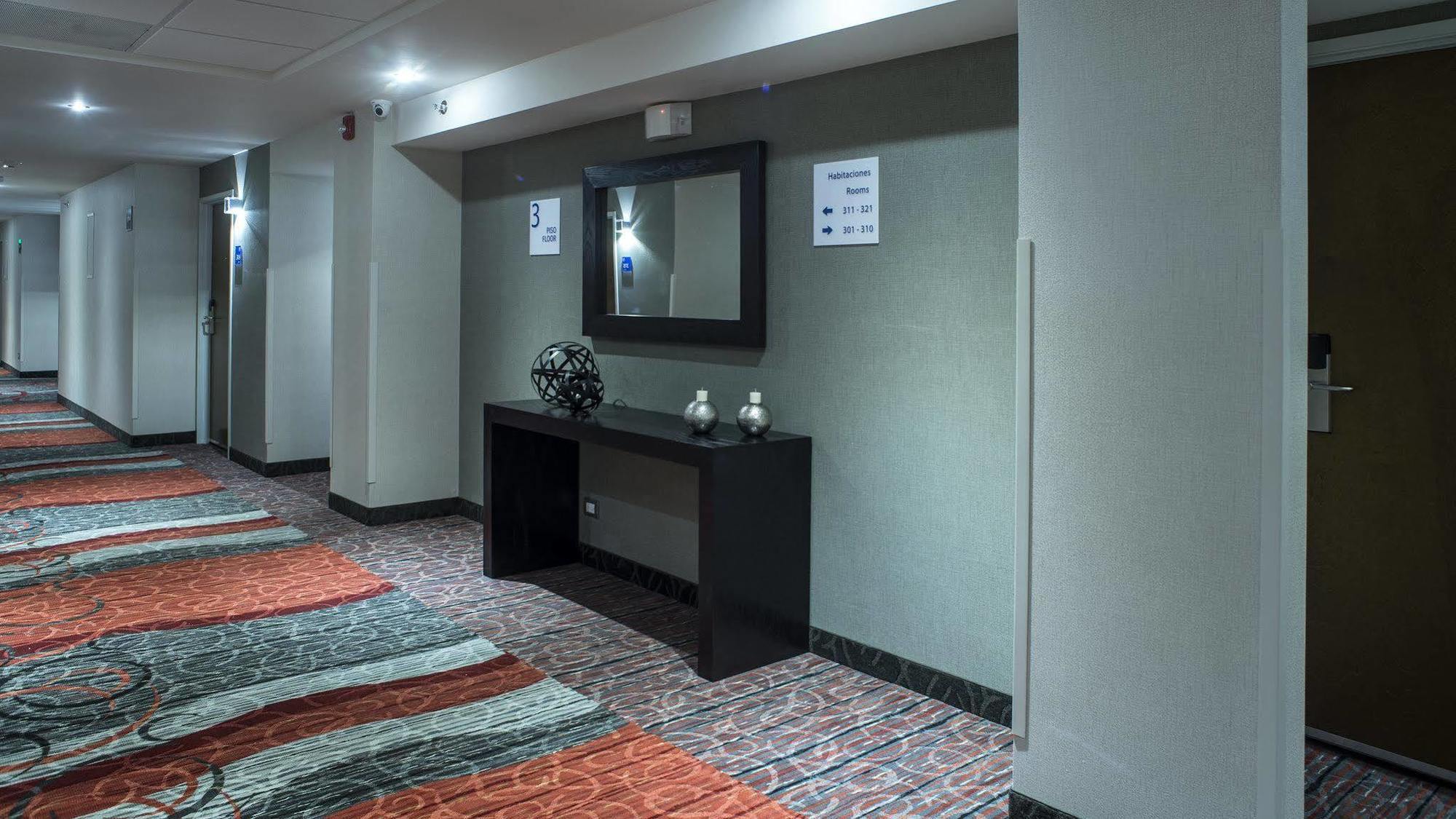 Holiday Inn Express & Suites Chihuahua Juventud By Ihg Esterno foto