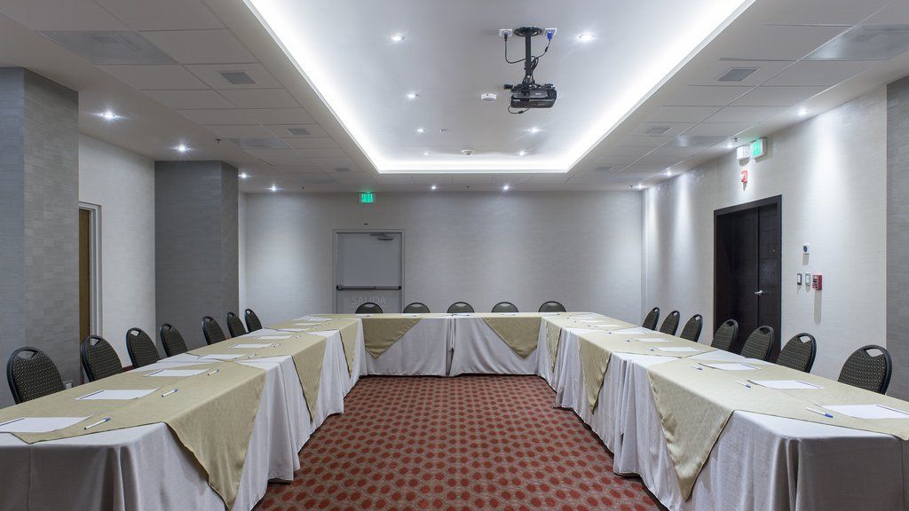 Holiday Inn Express & Suites Chihuahua Juventud By Ihg Esterno foto