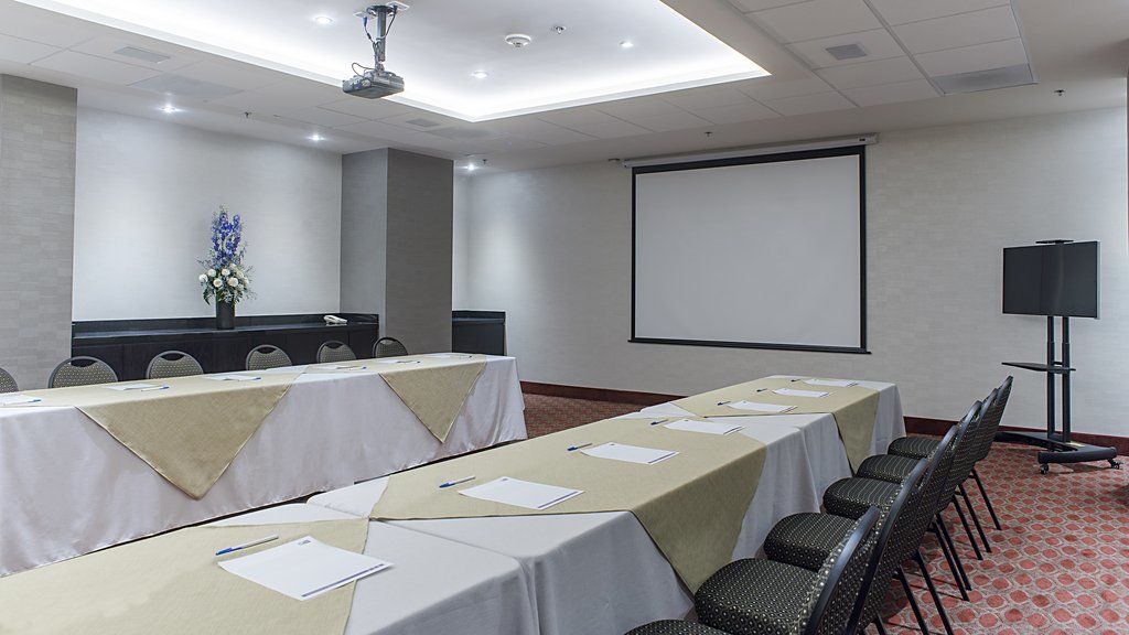 Holiday Inn Express & Suites Chihuahua Juventud By Ihg Esterno foto