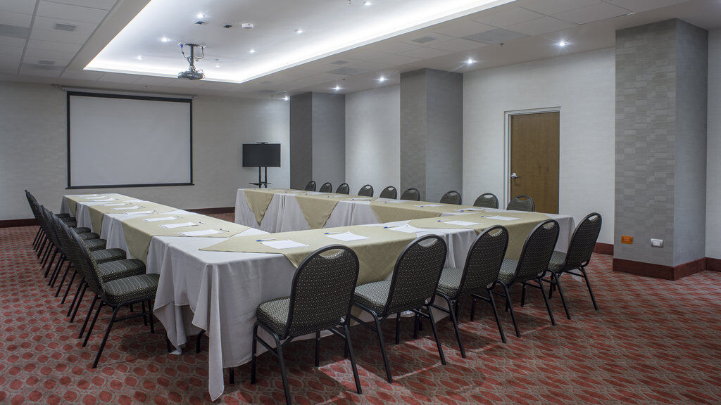 Holiday Inn Express & Suites Chihuahua Juventud By Ihg Esterno foto